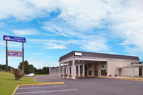 Americas Best Value Inn - Richmond South image 13